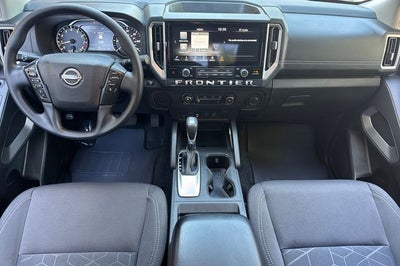2025 Nissan Frontier SV