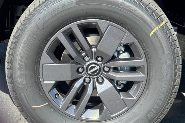 2026 Nissan Frontier Crew Cab SV