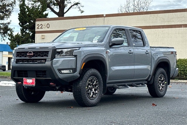 2026 Nissan Frontier PRO-4X PRO-4X R (Roush)