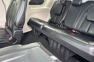 2023 Chrysler Pacifica Touring L TOURING