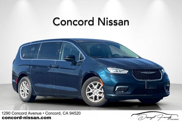 2023 Chrysler Pacifica Touring L
