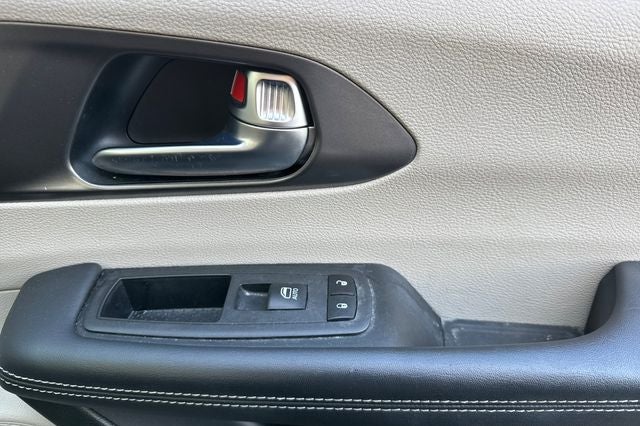 2023 Chrysler Pacifica Touring L TOURING L