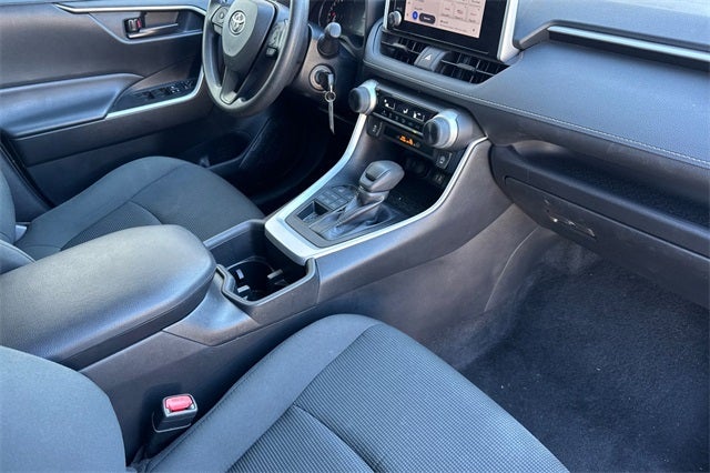 2024 Toyota RAV4 LE LE AWD