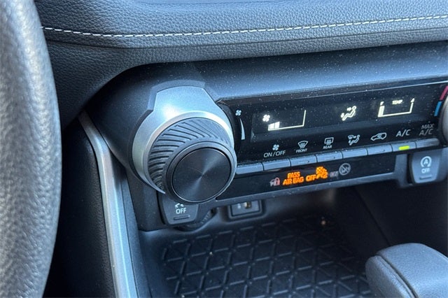 2024 Toyota RAV4 LE LE AWD