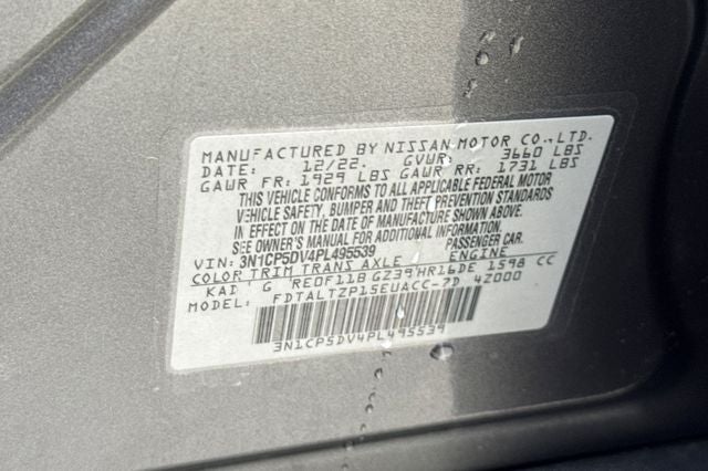 2023 Nissan Kicks SR