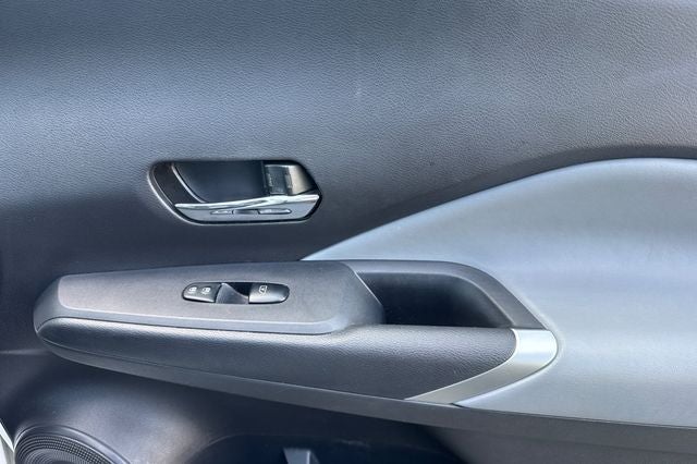 2024 Nissan Kicks SR SR PREMIUM PKG