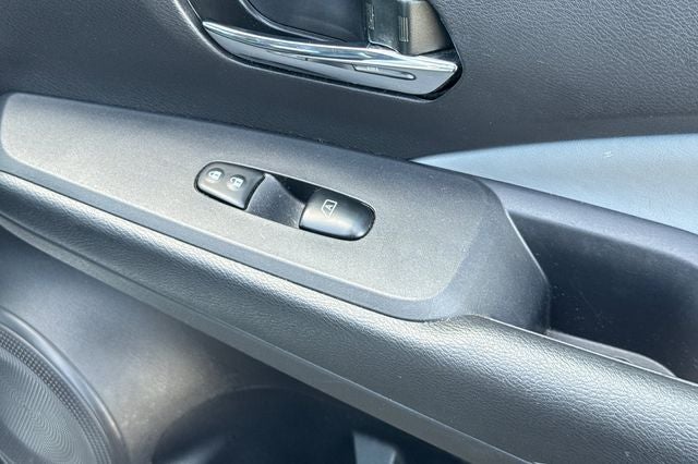 2024 Nissan Kicks SR SR PREMIUM PKG