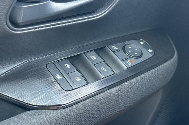 2027 Nissan Kicks S
