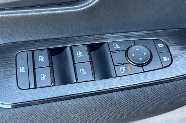 2027 Nissan Kicks S
