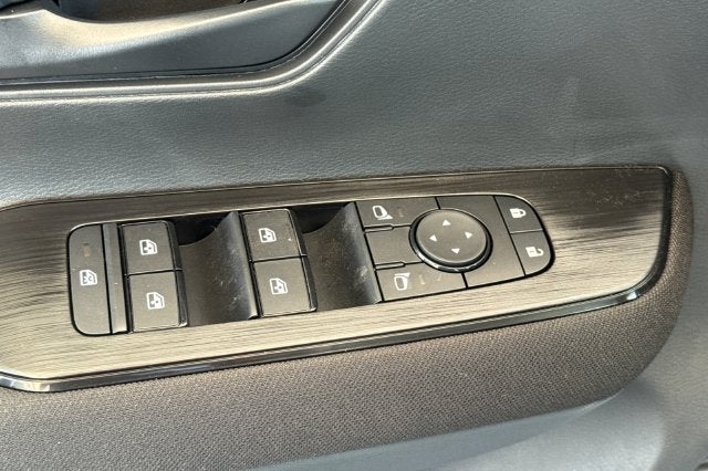 2027 Nissan Kicks S