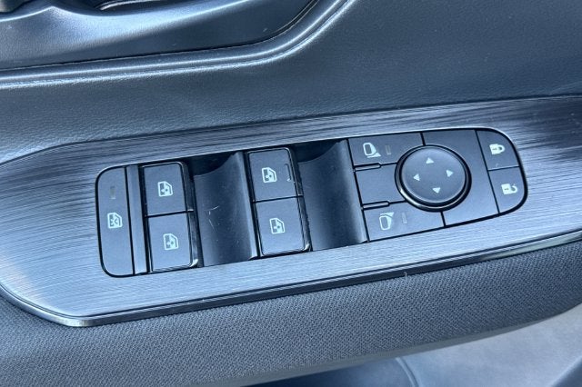 2027 Nissan Kicks S