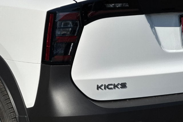 2027 Nissan Kicks S
