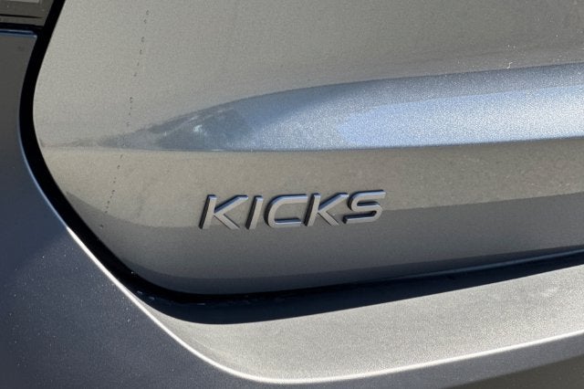 2027 Nissan Kicks SV