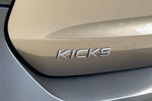 2027 Nissan Kicks SV