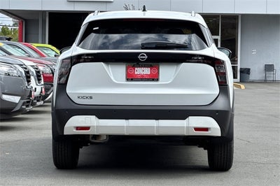 2026 Nissan Kicks SV