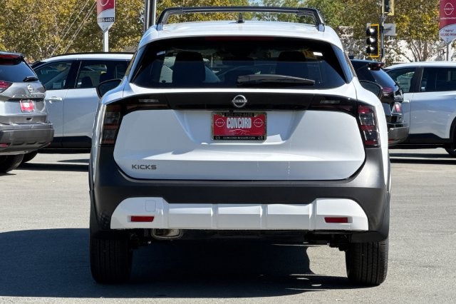 2027 Nissan Kicks SV