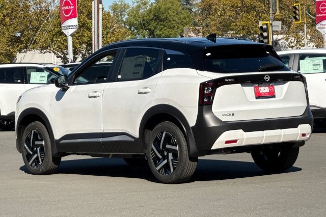 2027 Nissan Kicks SV