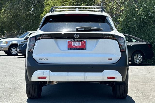 2025 Nissan Kicks SR
