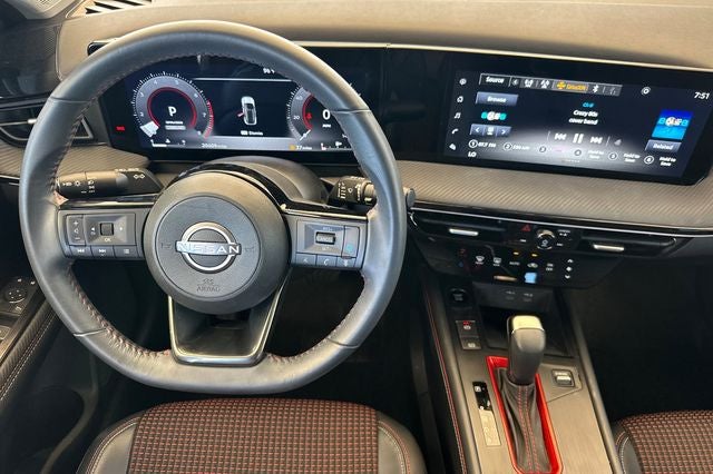 2025 Nissan Kicks SR AWD