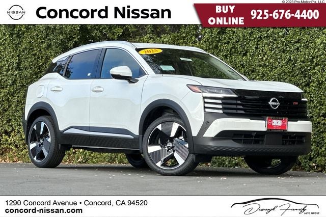 2025 Nissan Kicks SR