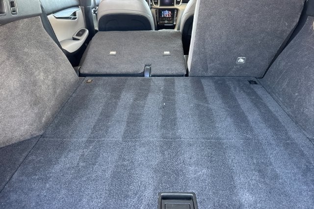 2025 INFINITI QX50 LUXE