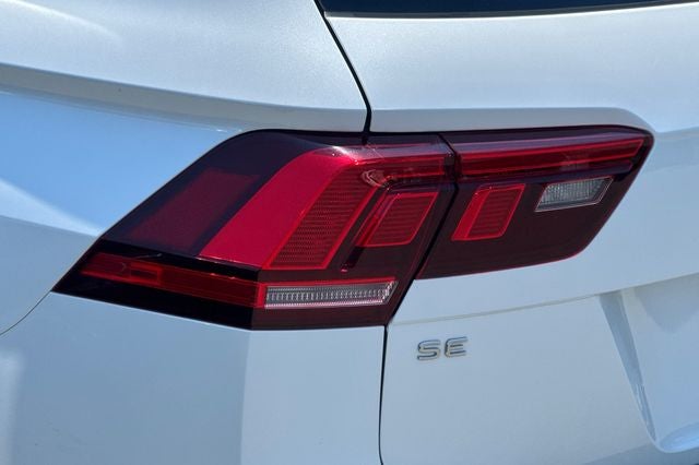 2023 Volkswagen Tiguan 2.0T SE R-Line Black SE R-LINE