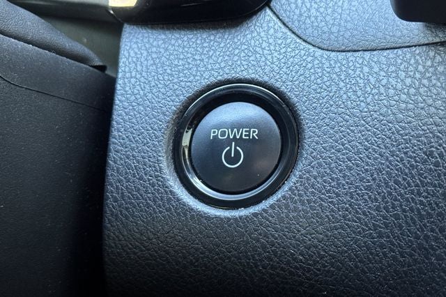 2025 Toyota Camry LE LE HYBRID