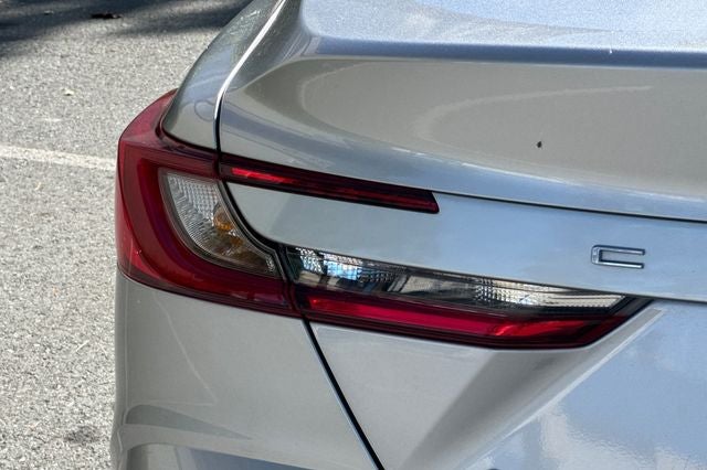 2025 Toyota Camry LE LE HYBRID