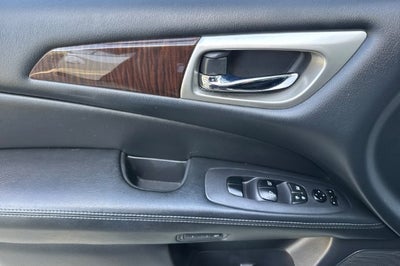 2014 Nissan Pathfinder Platinum