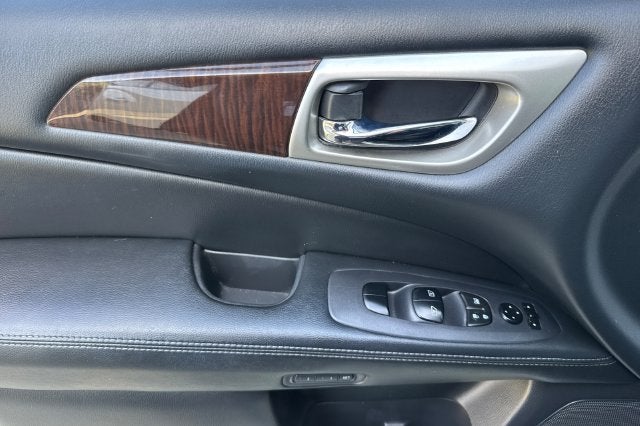 2014 Nissan Pathfinder Platinum