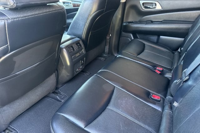 2014 Nissan Pathfinder Platinum