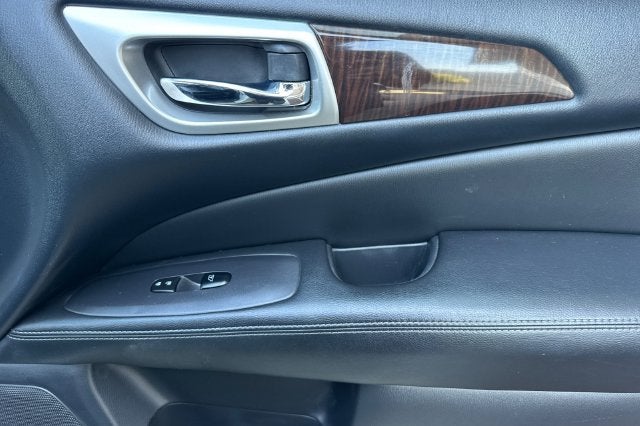 2014 Nissan Pathfinder Platinum