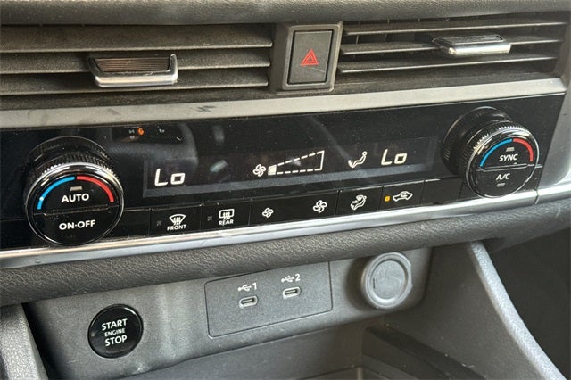 2024 Nissan Rogue SV SV