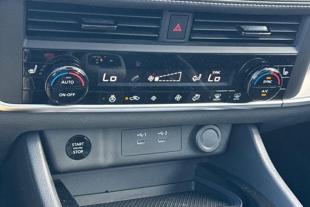 2026 Nissan Rogue Dark Armor™