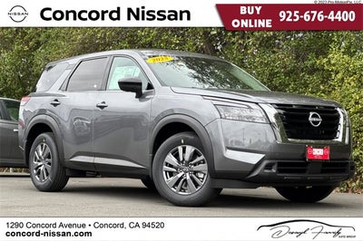 2025 Nissan Pathfinder S
