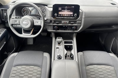 2025 Nissan Pathfinder S