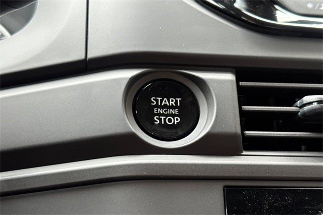 2025 Nissan Pathfinder S