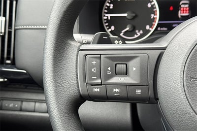 2025 Nissan Pathfinder S