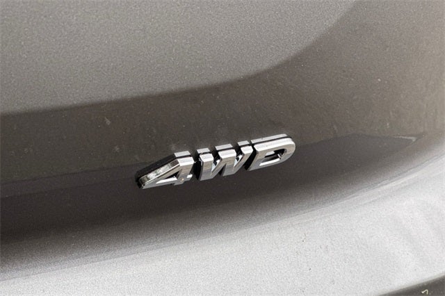 2025 Nissan Pathfinder S