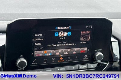 2024 Nissan Pathfinder SV