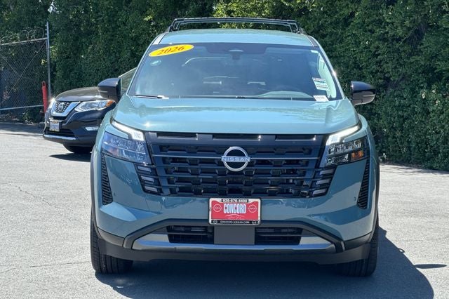 2026 Nissan Pathfinder SL
