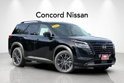 2026 Nissan Pathfinder SL