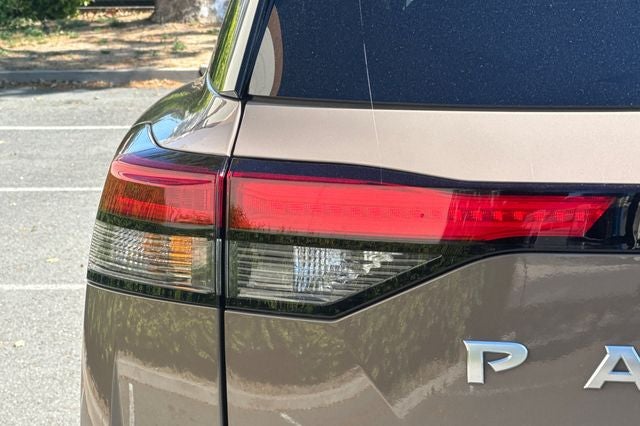 2024 Nissan Pathfinder Platinum PLATINUM 4WD