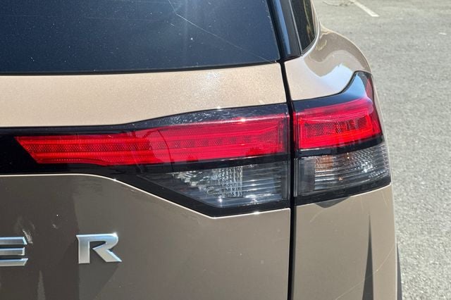 2024 Nissan Pathfinder Platinum PLATINUM 4WD