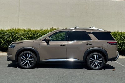 2024 Nissan Pathfinder Platinum PLATINUM 4WD