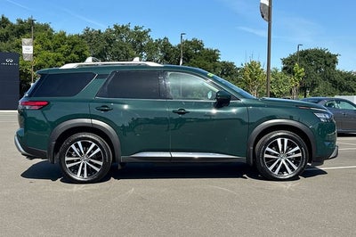 2025 Nissan Pathfinder Platinum PLATINUM 4WD