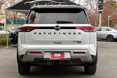 2025 Nissan Pathfinder Platinum