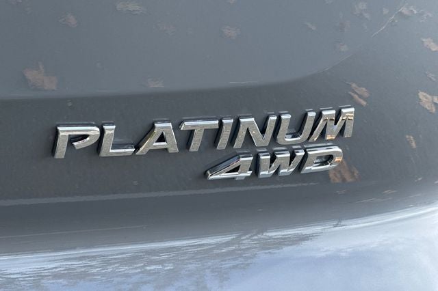 2025 Nissan Pathfinder Platinum