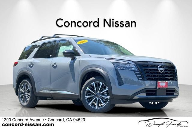 2026 Nissan Pathfinder Platinum 4WD's photo