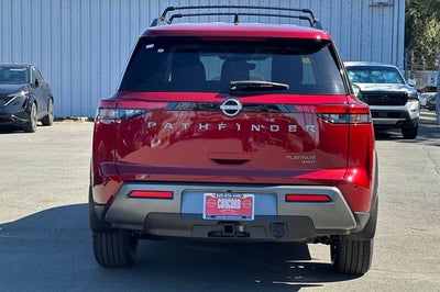 2026 Nissan Pathfinder Platinum